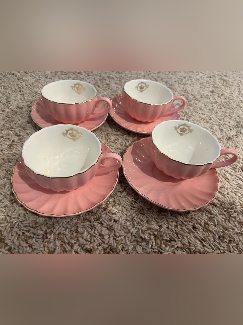Amazing ware Royal Tea Cups and Saucers - pink and gold 8 pc set